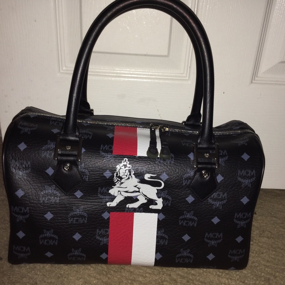 Brand New AUTHENTIC MCM Visetos Lion Tote/Satchel